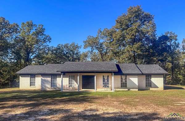 18.4 Acres of Land with Home for Sale in Linden, Texas