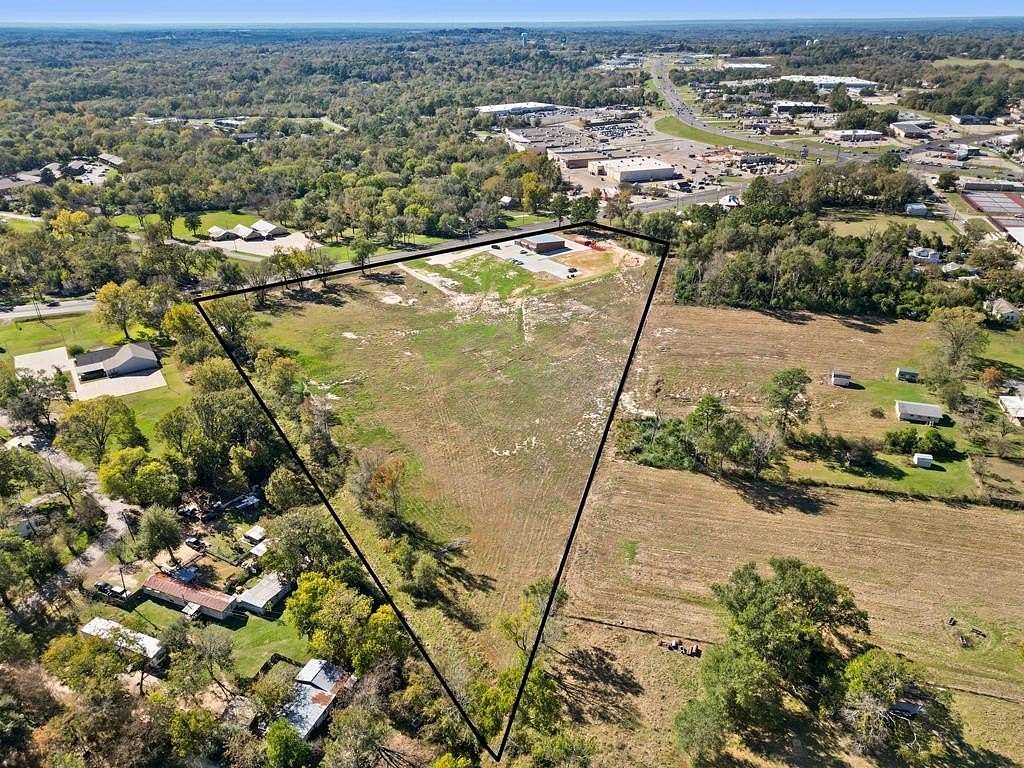 5.26 Acres of Commercial Land for Sale in Palestine, Texas