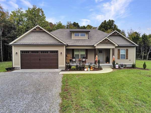 3 Acres of Residential Land with Home for Sale in Rockfield, Kentucky