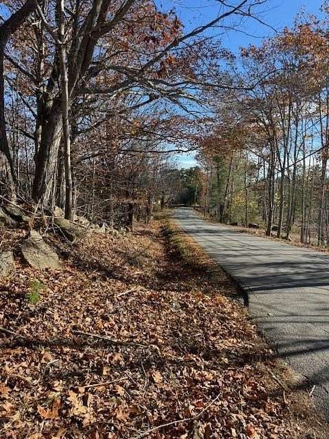 1.2 Acres of Residential Land for Sale in Warren, Maine