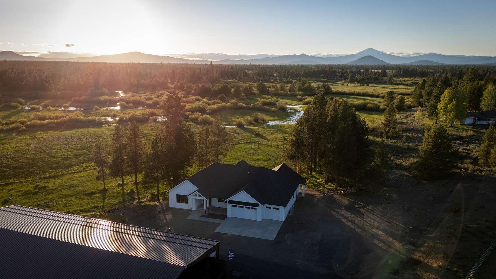 10 Acres of Land with Home for Sale in La Pine, Oregon