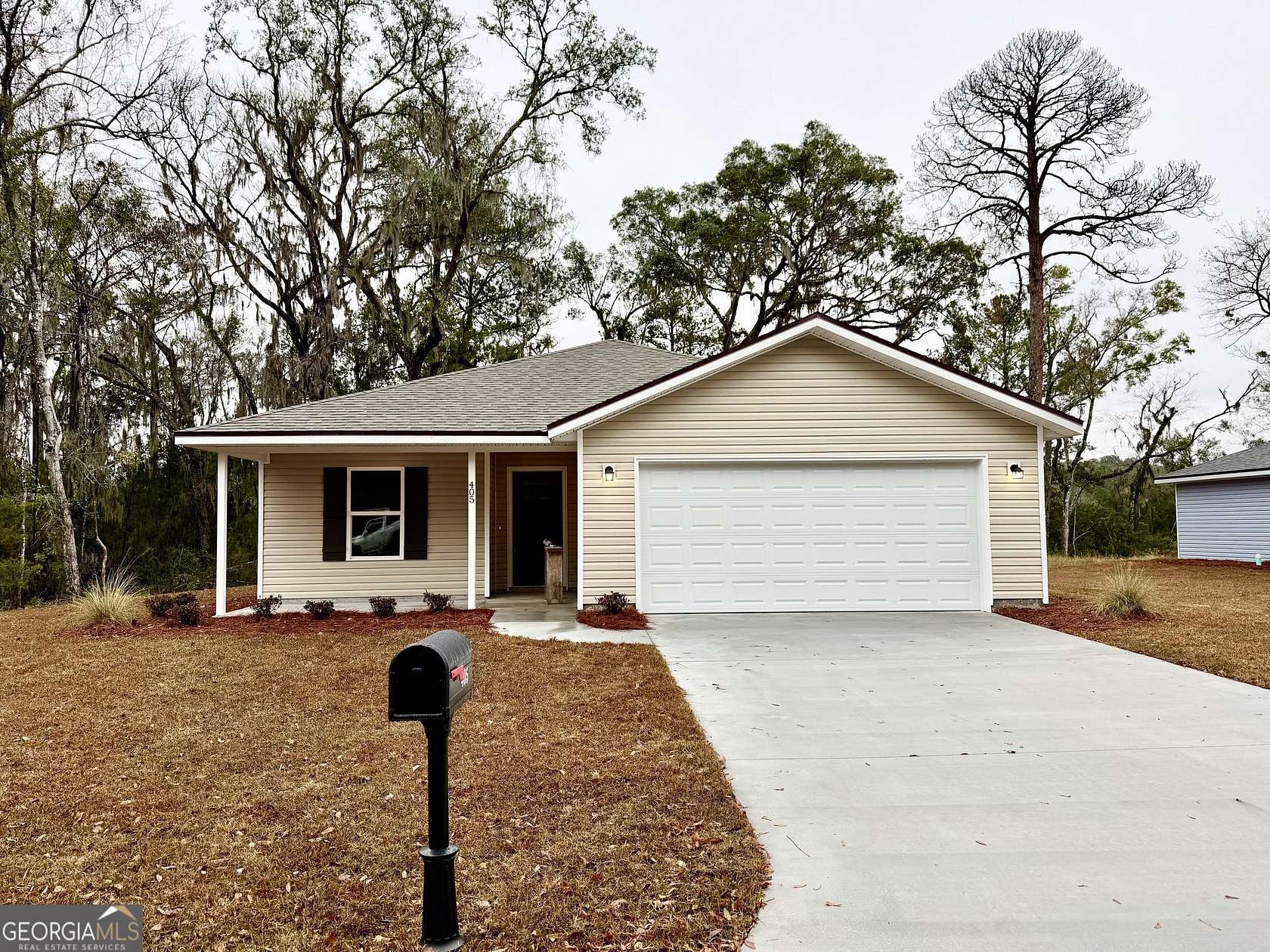 5.32 Acres of Residential Land with Home for Sale in St. Marys, Georgia