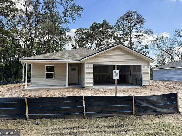 5.32 Acres of Residential Land with Home for Sale in St. Marys, Georgia