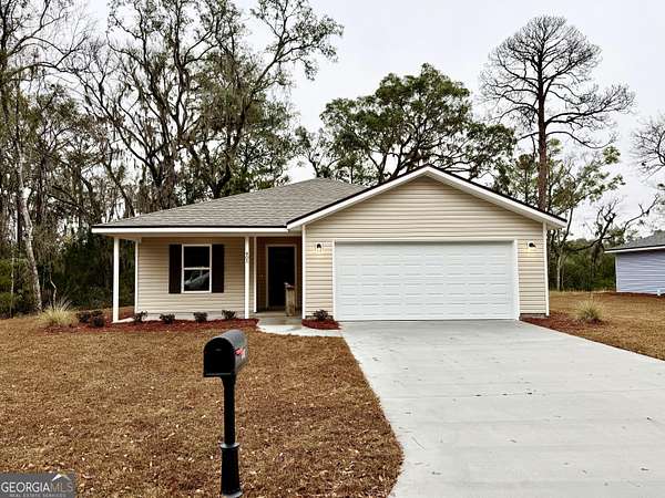 5.32 Acres of Residential Land with Home for Sale in St. Marys, Georgia