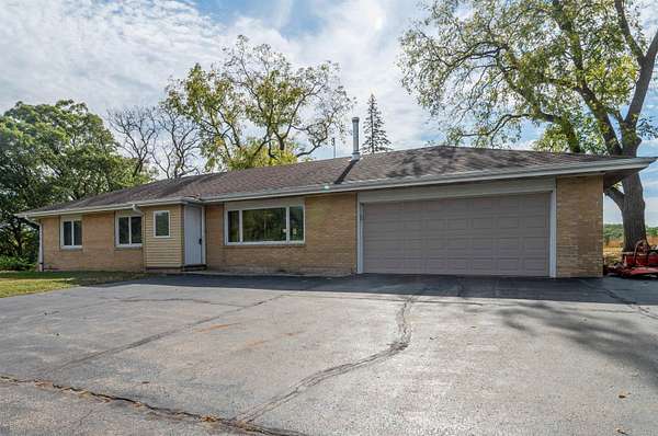 8.17 Acres of Residential Land with Home for Sale in Oregon, Illinois