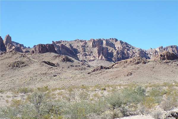 2.23 Acres of Land for Sale in Golden Valley, Arizona
