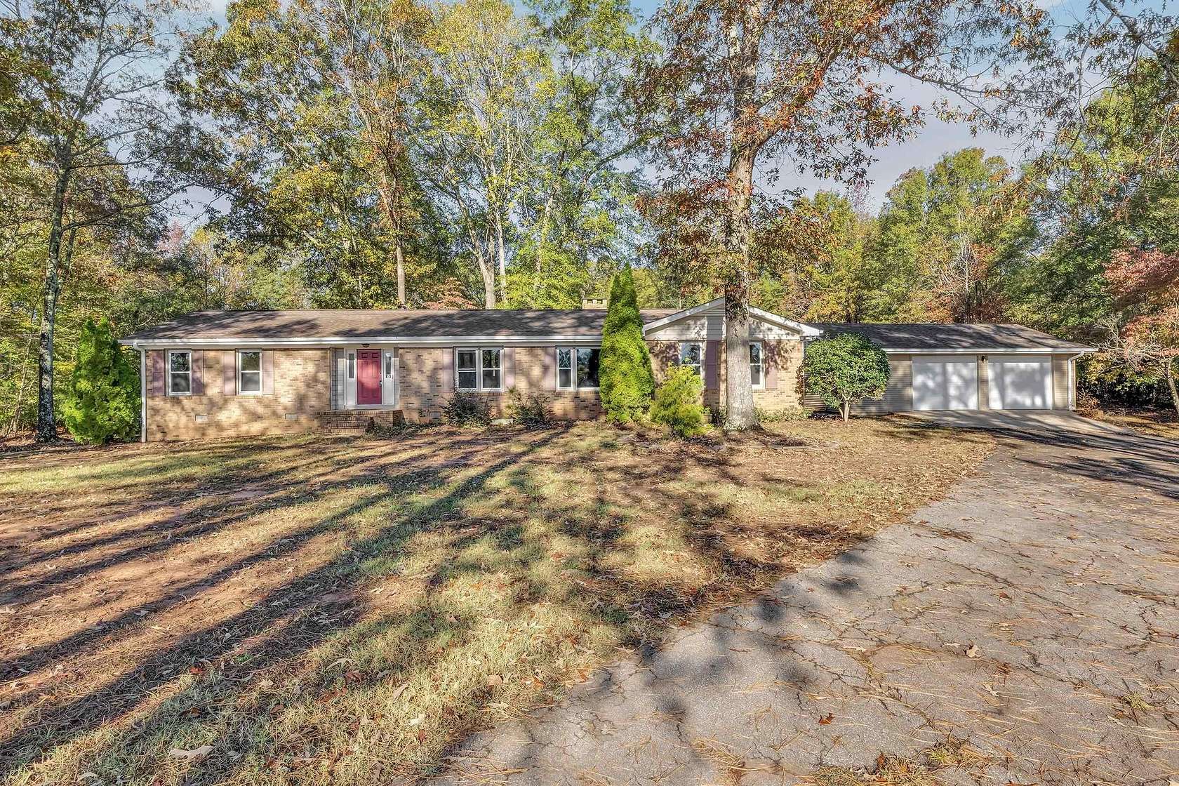 6 Acres of Residential Land with Home for Sale in Woodruff, South Carolina