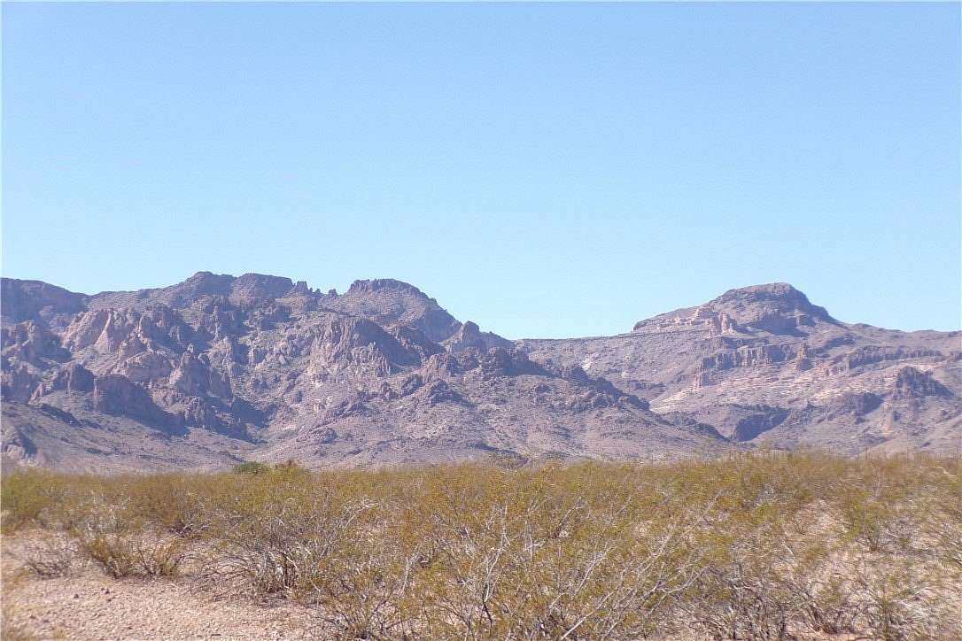 2.35 Acres of Residential Land for Sale in Golden Valley, Arizona