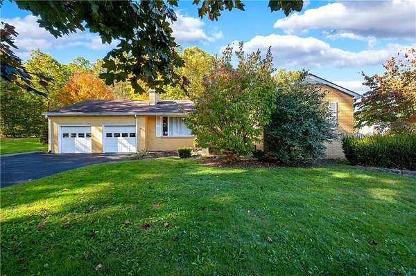 2 Acres of Residential Land with Home for Sale in Hermitage, Pennsylvania