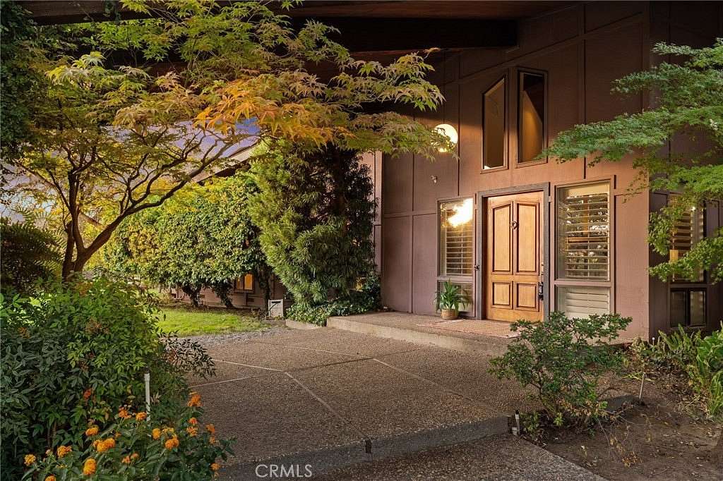 2.88 Acres of Residential Land with Home for Sale in Chico, California