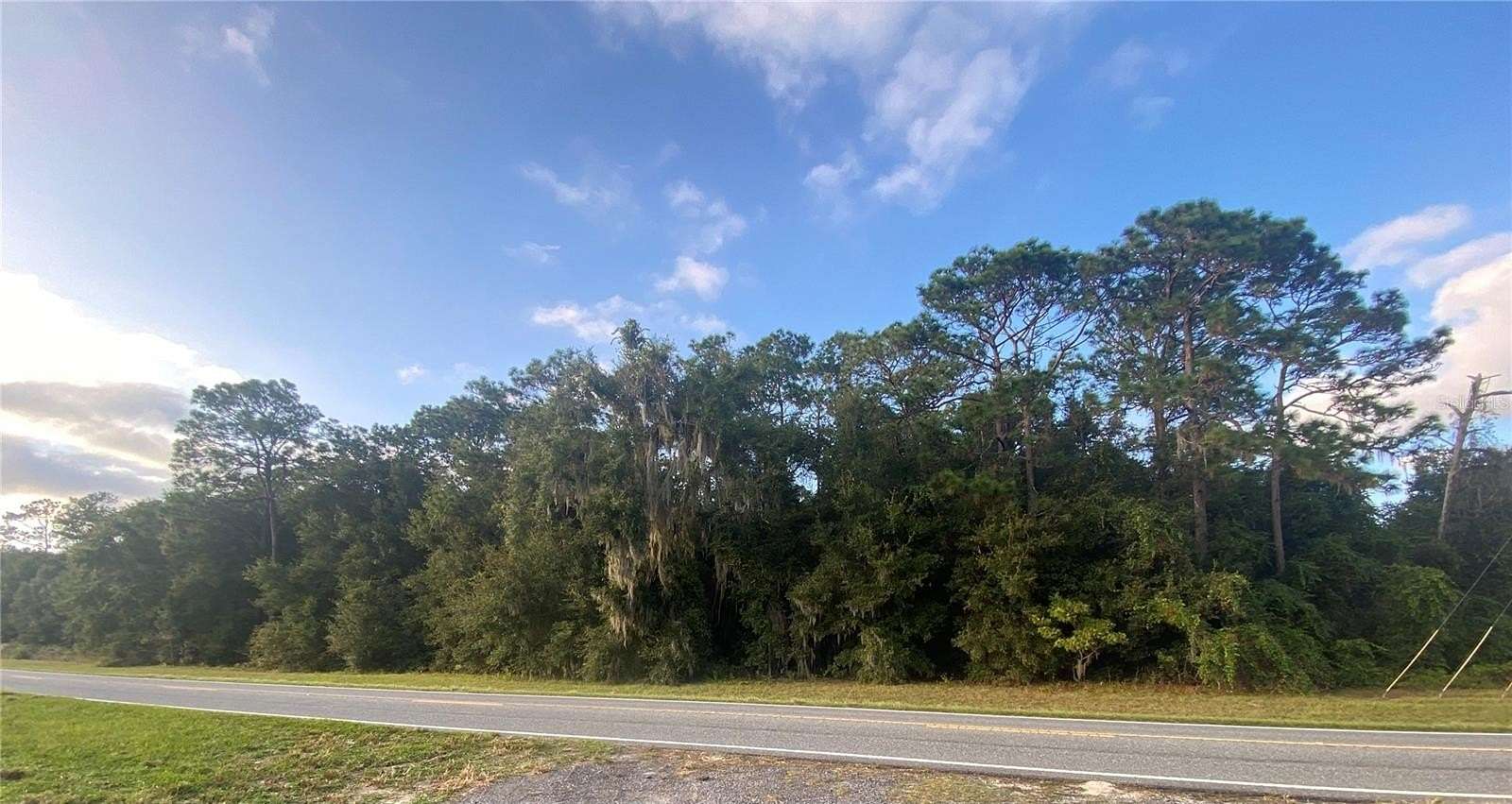4.6 Acres of Residential Land for Sale in Oxford, Florida