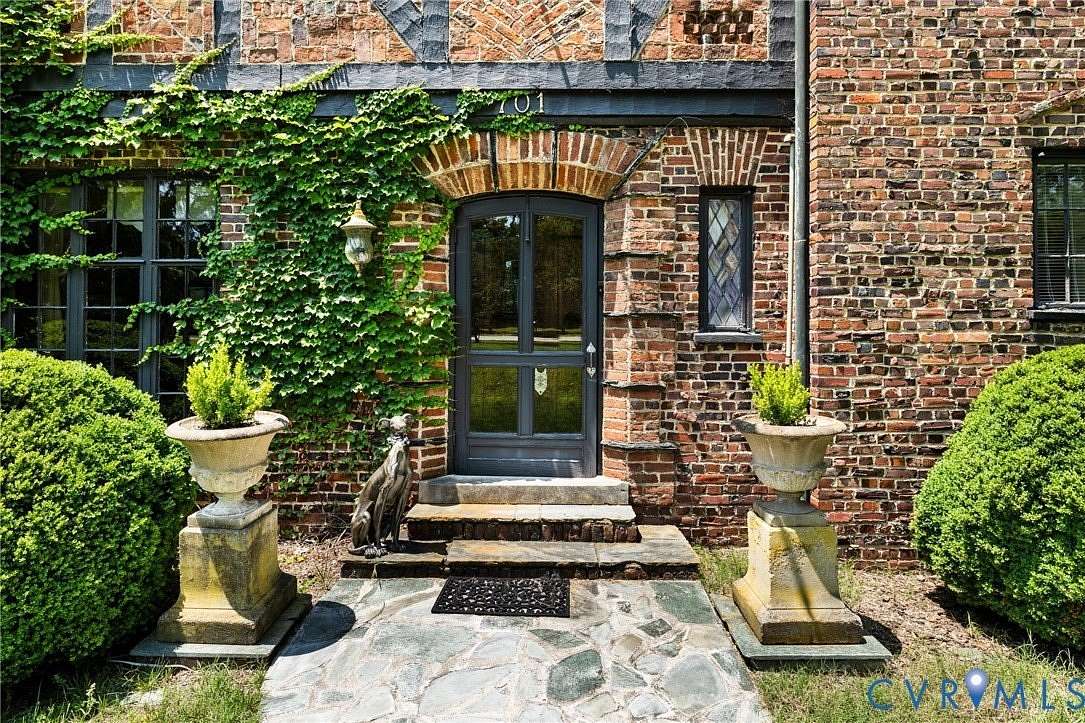 3 Acres of Residential Land with Home for Sale in Hopewell, Virginia