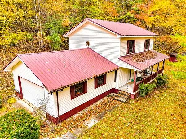 5 Acres of Residential Land with Home for Sale in Breaks, Virginia