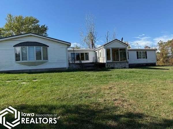 2 Acres of Residential Land with Home for Sale in Ottumwa, Iowa