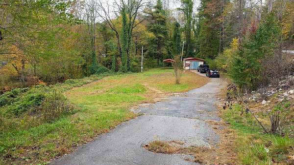 2 Acres of Residential Land for Sale in Manchester, Kentucky