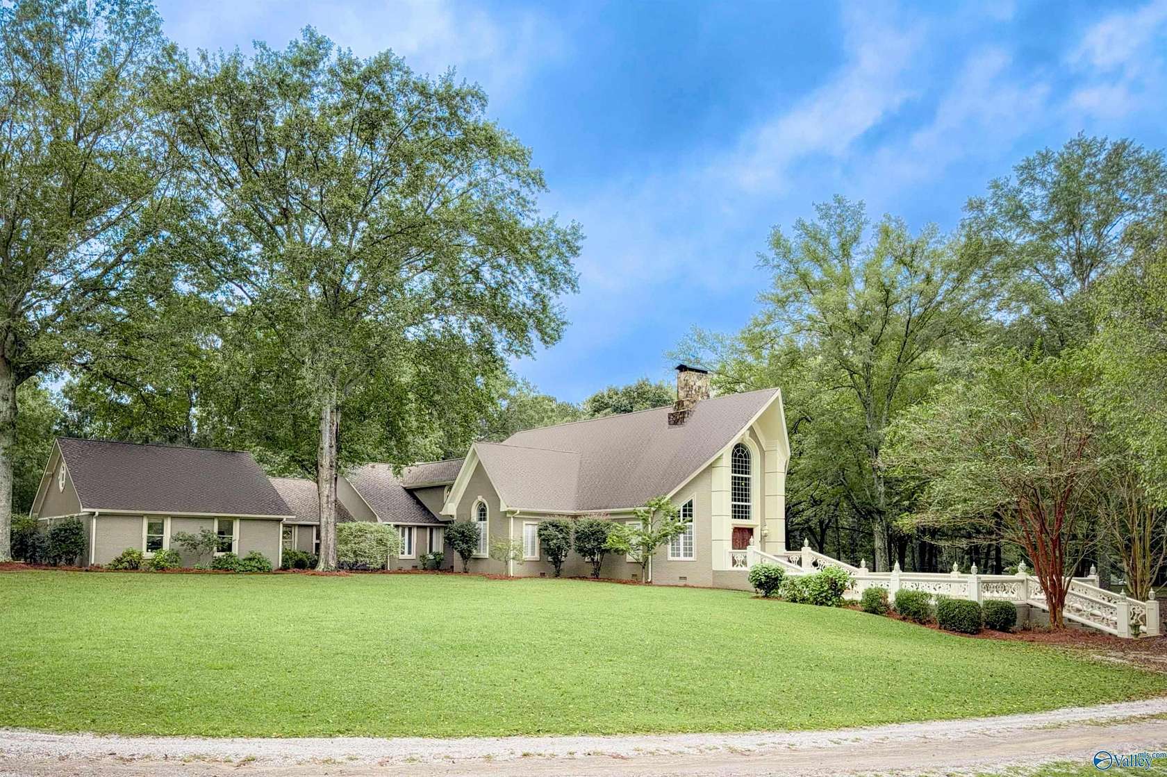 5 Acres of Residential Land with Home for Sale in Decatur, Alabama