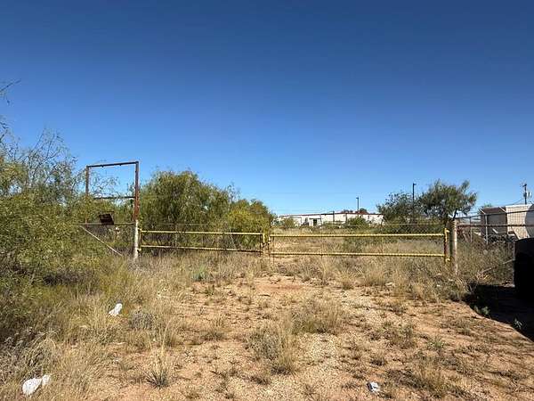 0.97 Acres of Commercial Land for Sale in Snyder, Texas