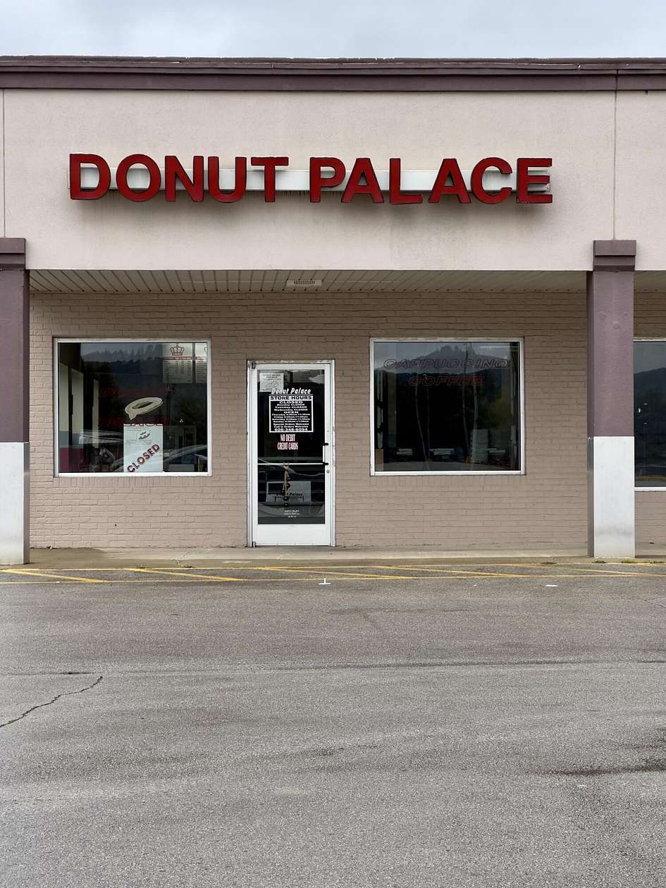 2 Acres of Improved Commercial Land for Sale in Monticello, Kentucky