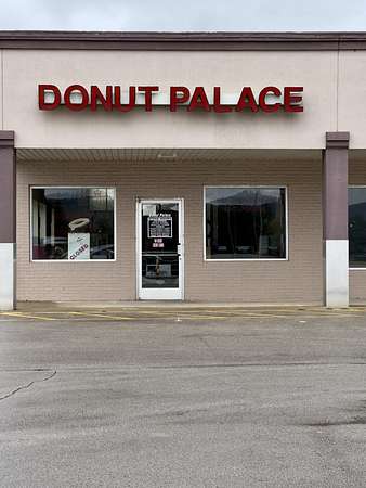 2 Acres of Improved Commercial Land for Sale in Monticello, Kentucky