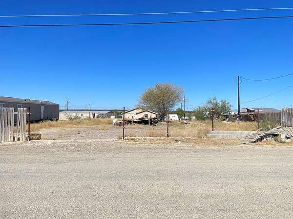 0.25 Acres of Residential Land for Sale in Eagle Pass, Texas