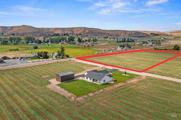 5 Acres of Land for Sale in Emmett, Idaho
