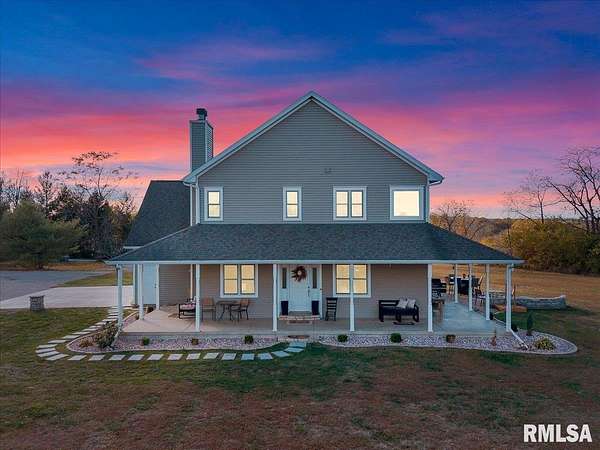 4 Acres of Residential Land with Home for Sale in Congerville, Illinois