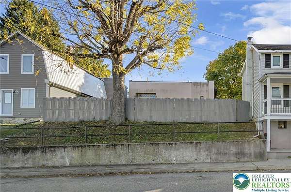 0.06 Acres of Land for Sale in Easton, Pennsylvania