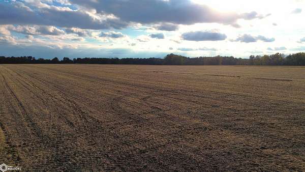 30 Acres of Recreational Land & Farm for Sale in Bloomfield, Iowa