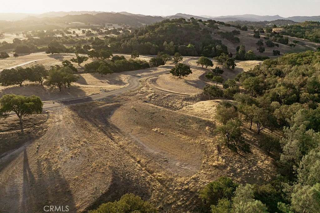 1.29 Acres of Land for Sale in Santa Margarita, California