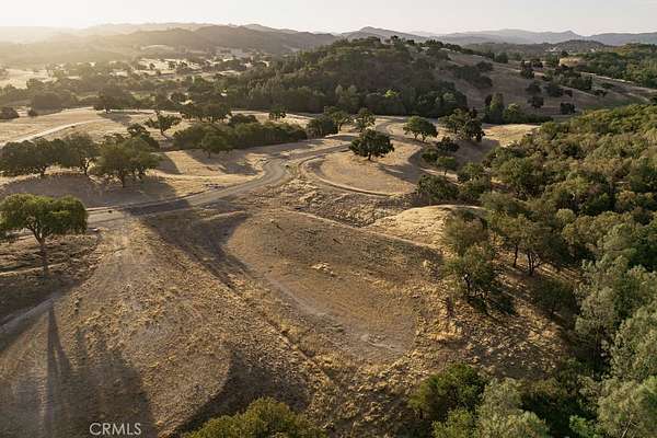 1.29 Acres of Land for Sale in Santa Margarita, California