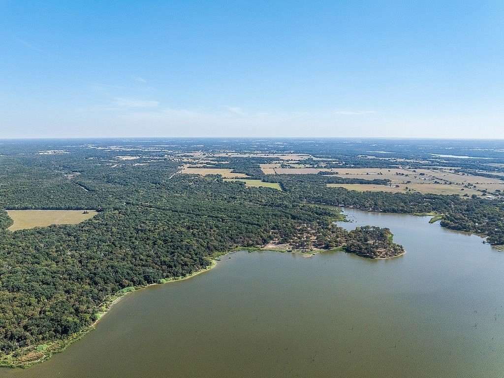 325 Acres of Recreational Land & Farm for Sale in Groesbeck, Texas