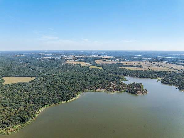 325 Acres of Recreational Land & Farm for Sale in Groesbeck, Texas