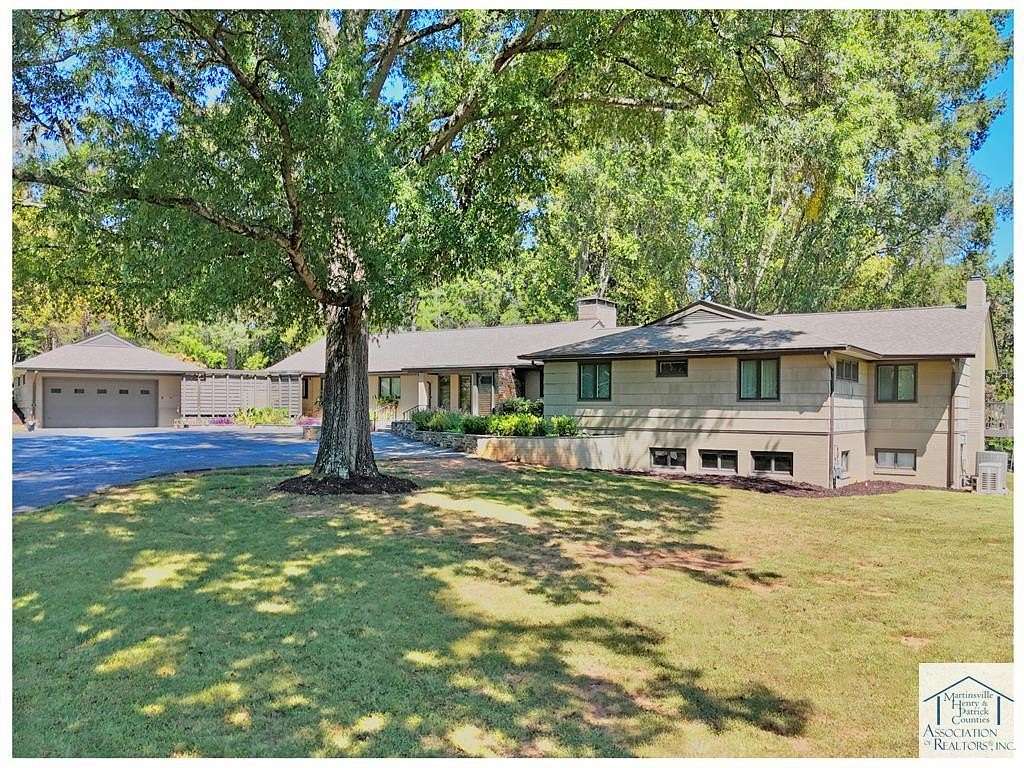 2.41 Acres of Residential Land with Home for Sale in Martinsville, Virginia