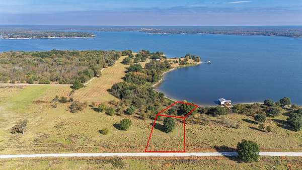 0.75 Acres of Residential Land for Sale in Emory, Texas