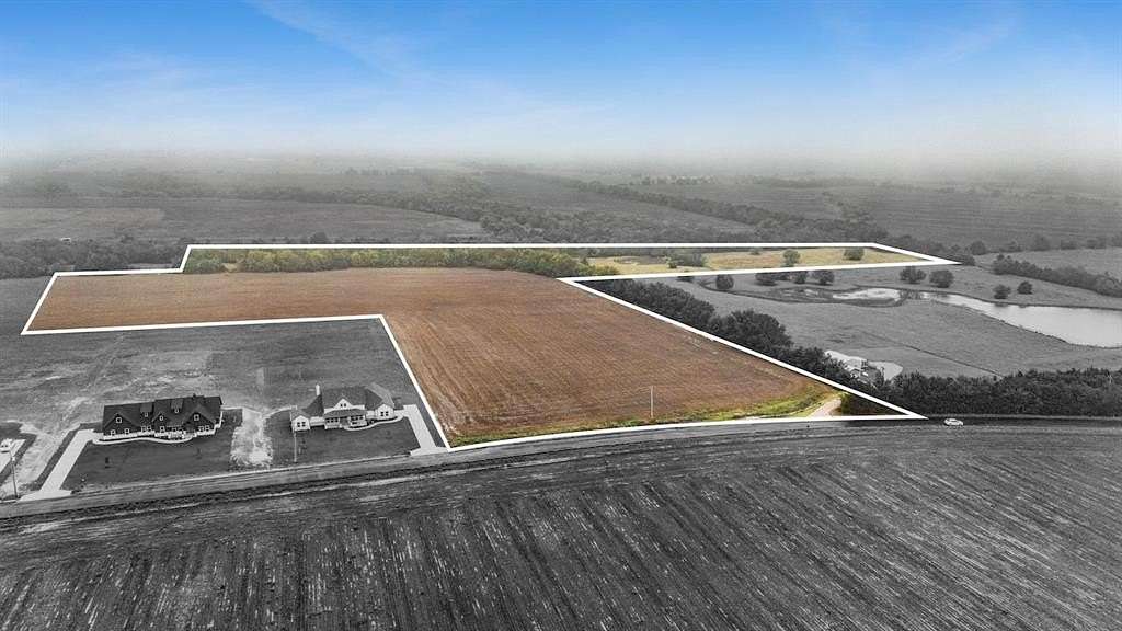 19.6 Acres of Land for Sale in Wolfe City, Texas