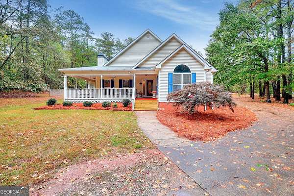 3 Acres of Residential Land with Home for Sale in Mansfield, Georgia