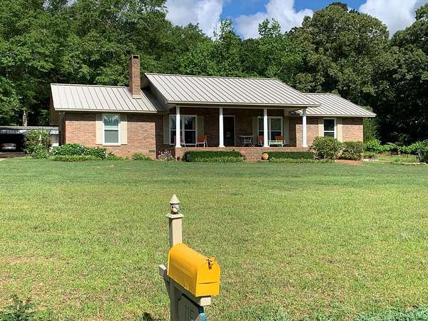 2 Acres of Residential Land with Home for Sale in Abbeville, Alabama