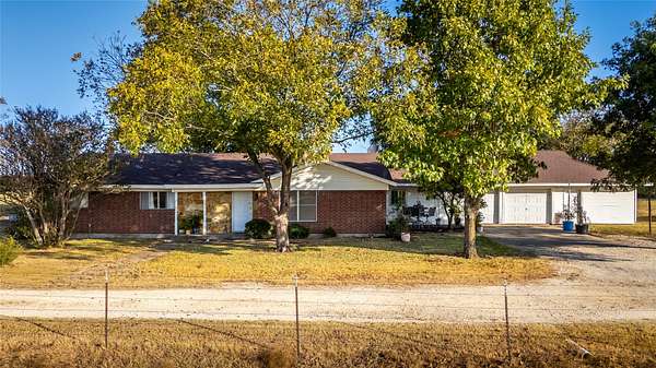 279 Acres of Land with Home for Sale in Alvarado, Texas
