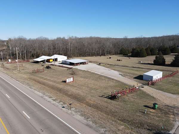 2 Acres of Improved Commercial Land for Sale in Ash Flat, Arkansas
