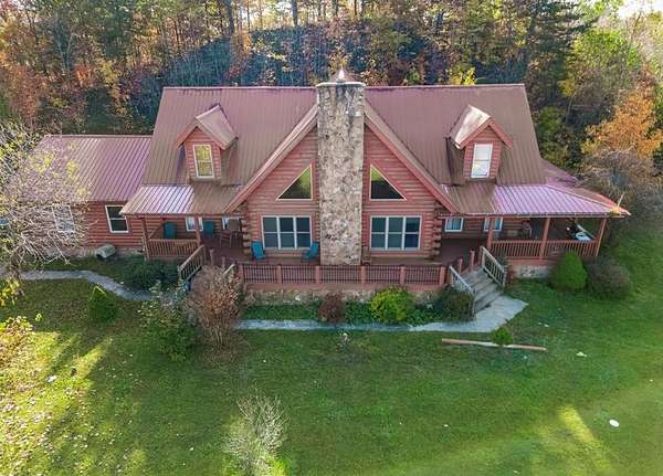 35 Acres of Land with Home for Sale in Vicco, Kentucky