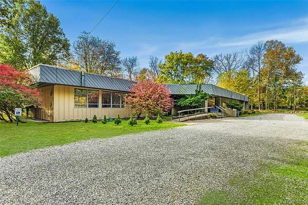 2.6 Acres of Improved Commercial Land for Sale in Hastings-on-Hudson, New York