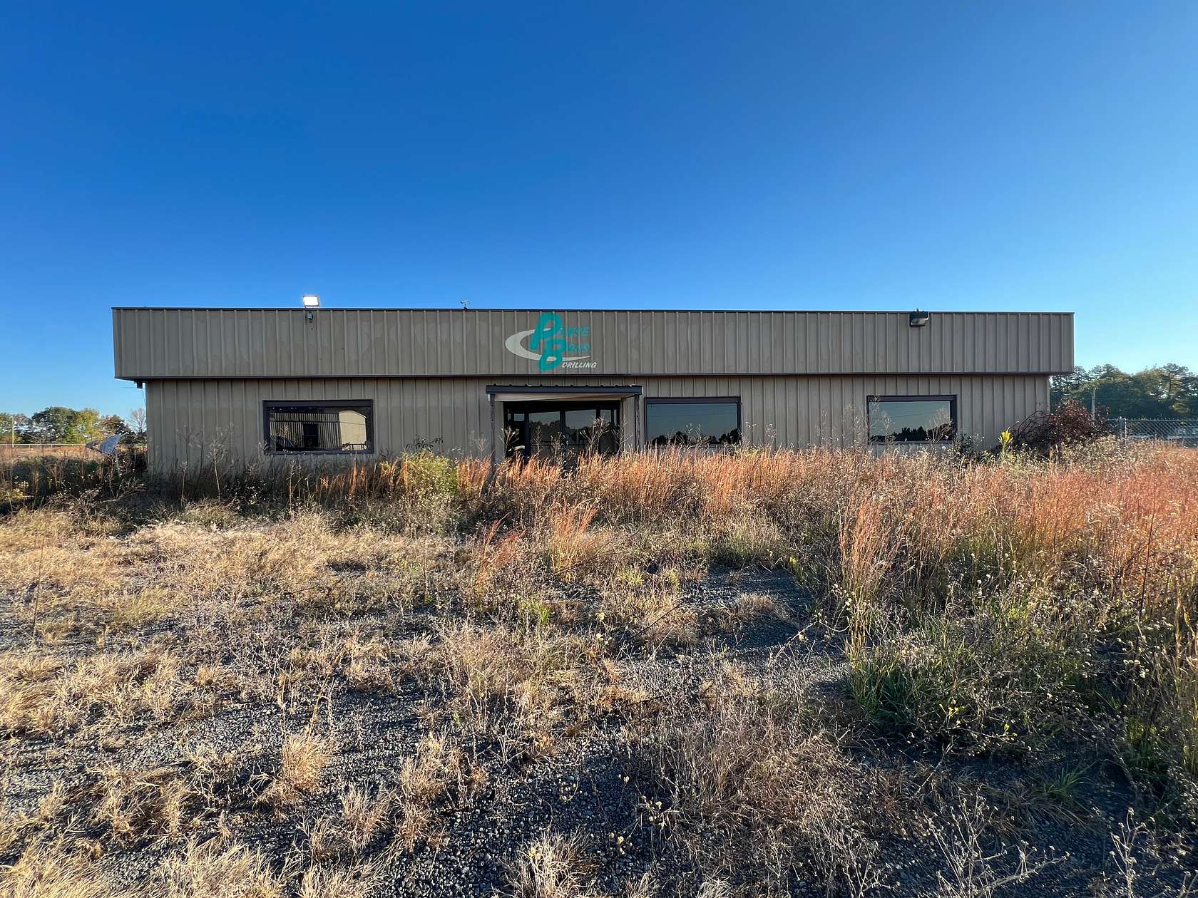 7.16 Acres of Improved Commercial Land for Sale in Damascus, Arkansas