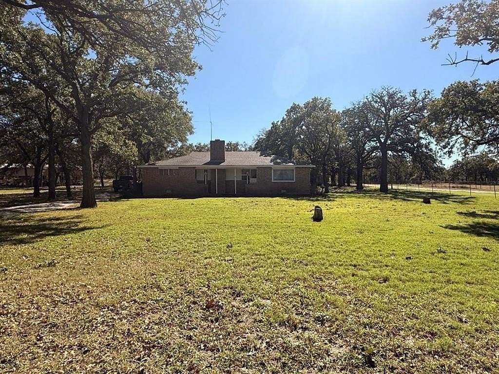 3 Acres of Residential Land with Home for Sale in Mineral Wells, Texas
