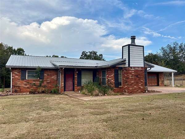 2.5 Acres of Residential Land with Home for Sale in Lexington, Oklahoma