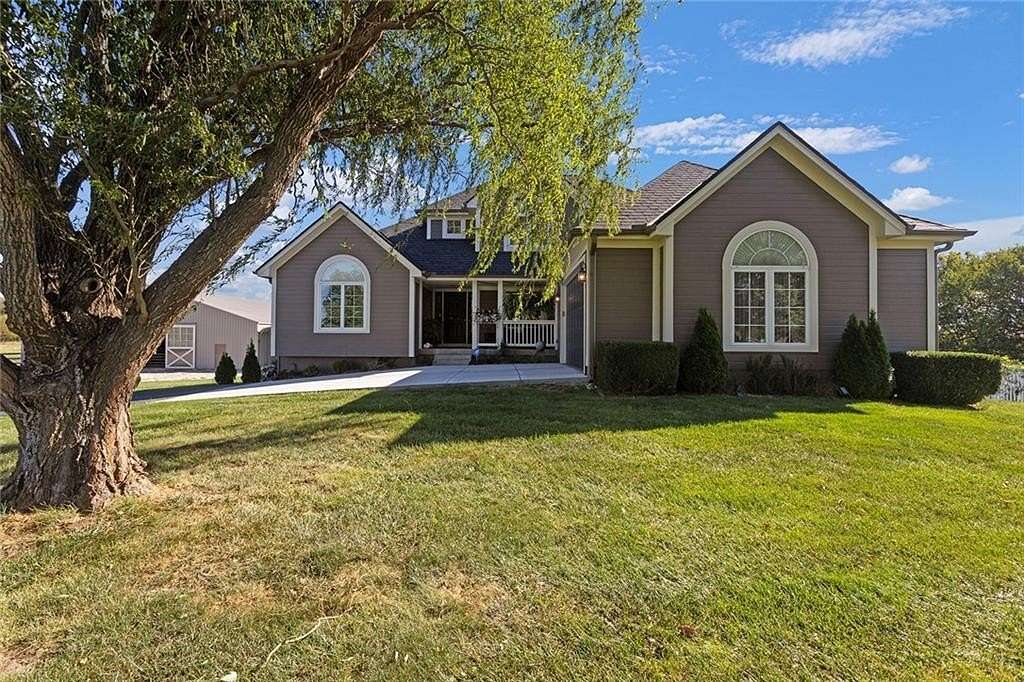 9.68 Acres of Land with Home for Sale in Lee's Summit, Missouri