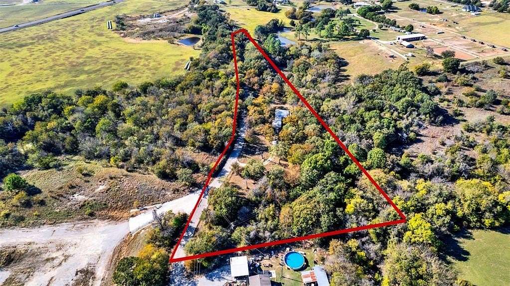 4.36 Acres of Residential Land with Home for Sale in Decatur, Texas