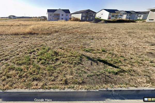 0.27 Acres of Residential Land for Sale in Urbandale, Iowa