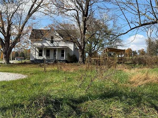 6 Acres of Residential Land with Home for Sale in New Pekin, Indiana