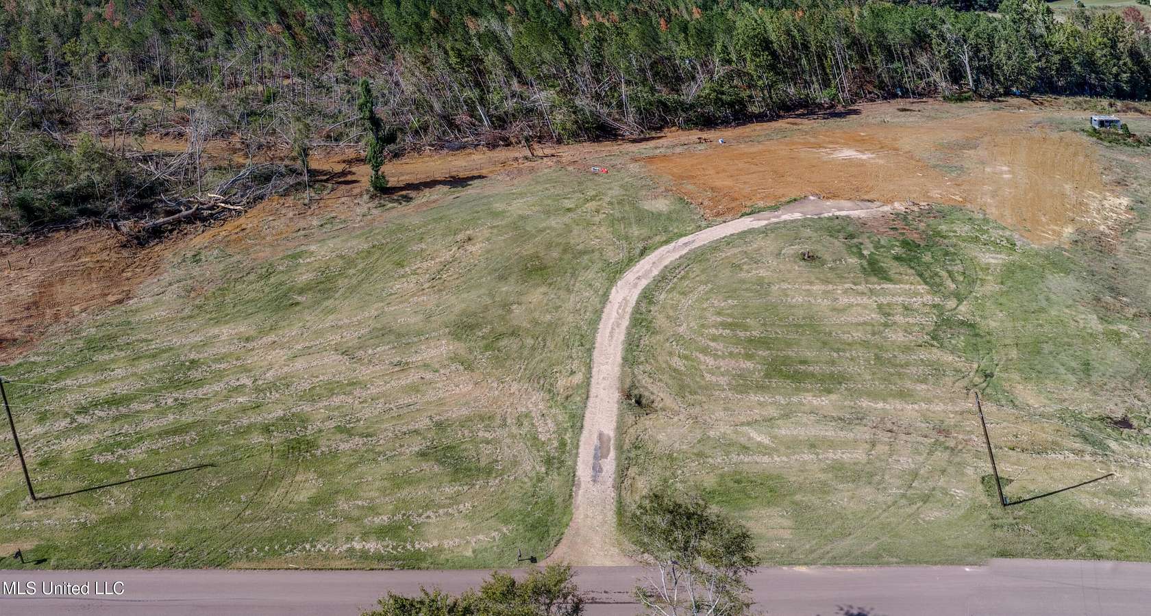 3.5 Acres of Residential Land for Sale in Senatobia, Mississippi