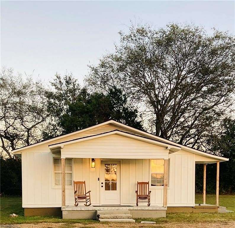 3 Acres of Residential Land with Home for Sale in Summerville, Georgia